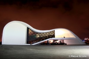 Teatro Popular Oscar Niemeyer | Corporativo | UFF